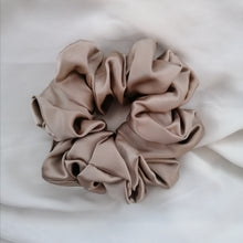 Load image into Gallery viewer, "Ikoyi" Mulberry Silk Scrunchie